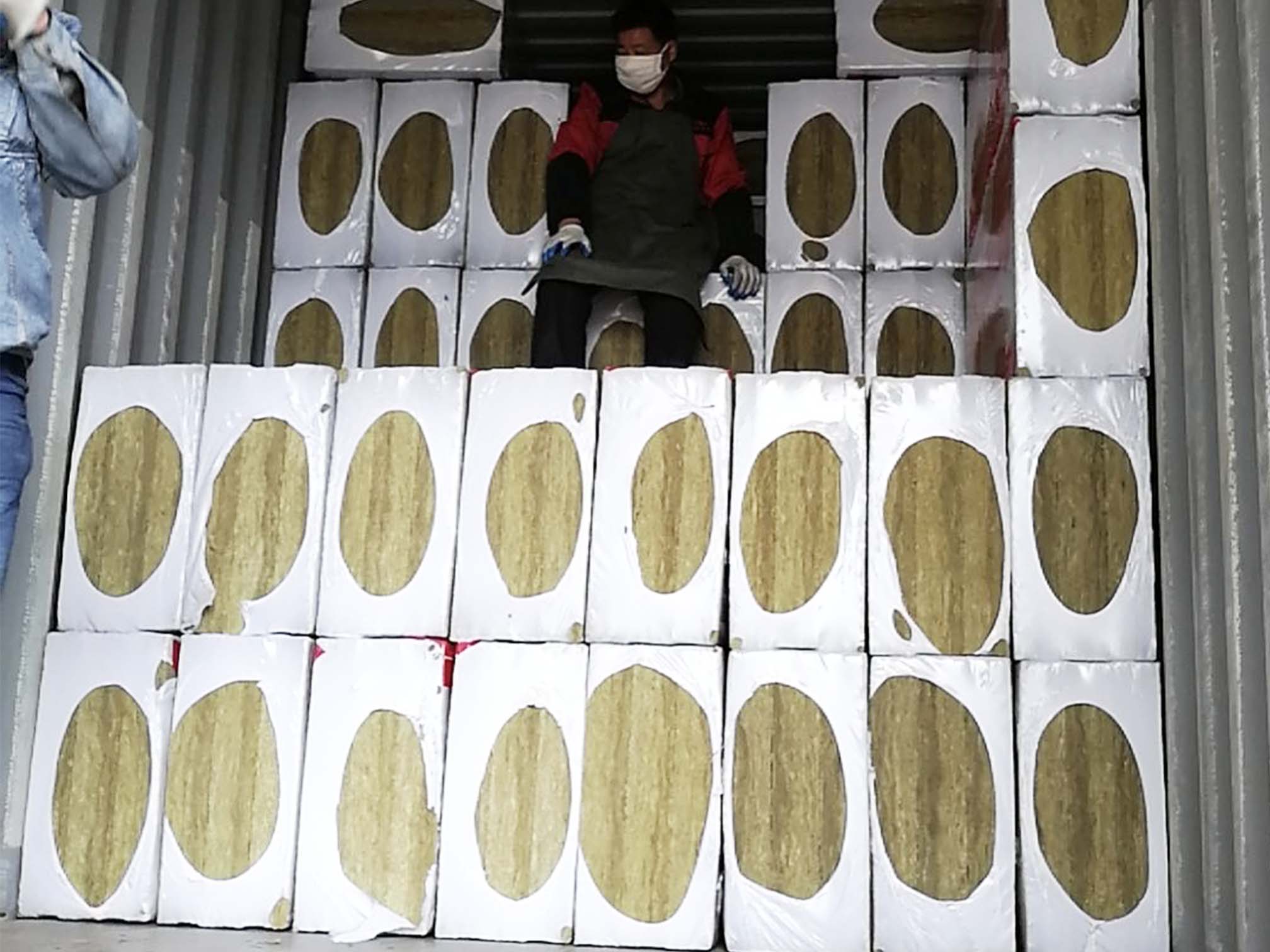 mineral wool board insulation unloading